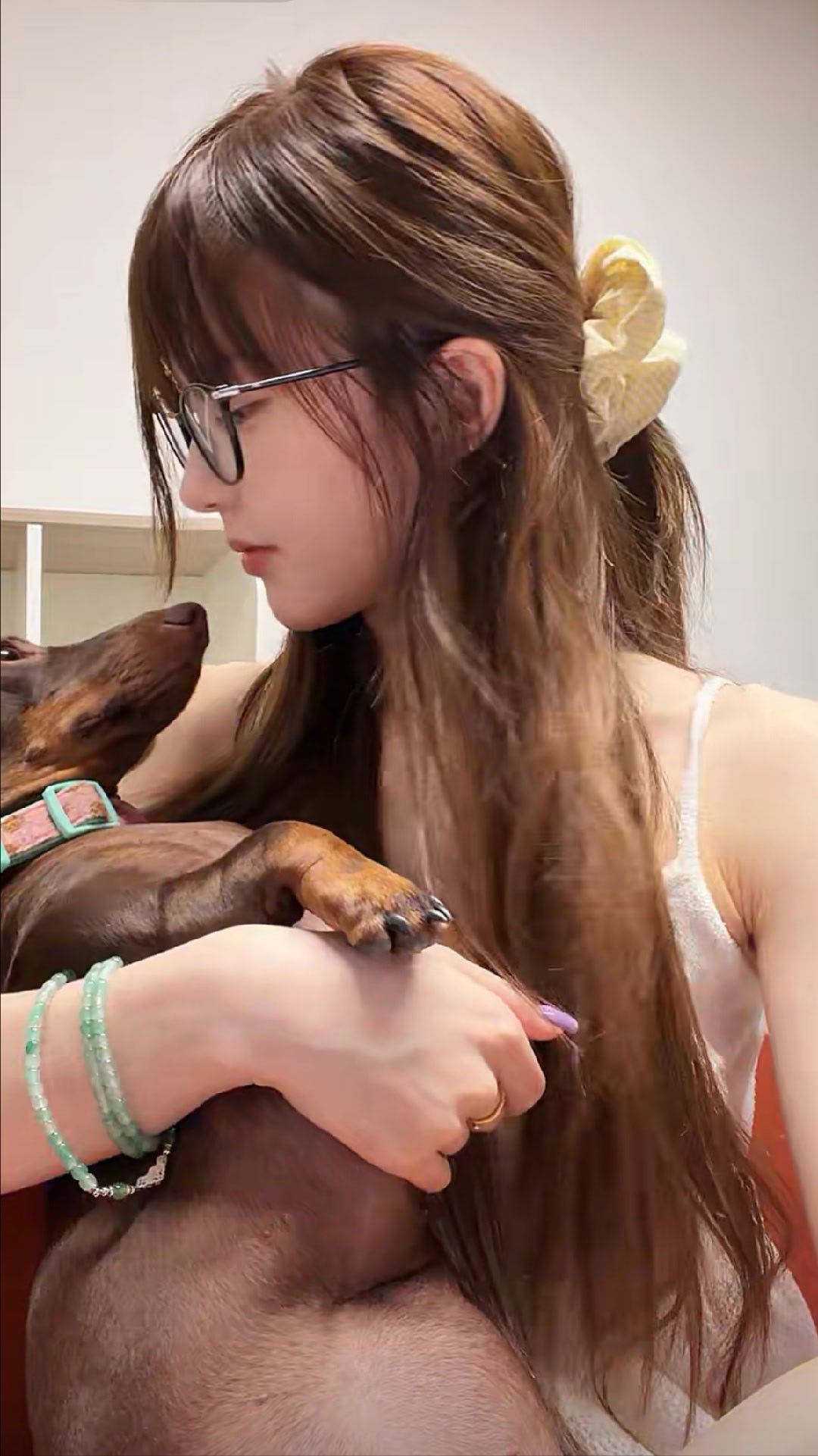母强女孝 