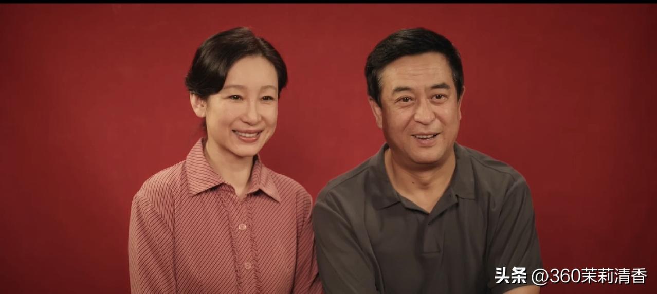 电视剧《主角》最新剧情中，花彩香（秦海璐饰）怎么也没想到，前夫张光荣（张国强 饰
