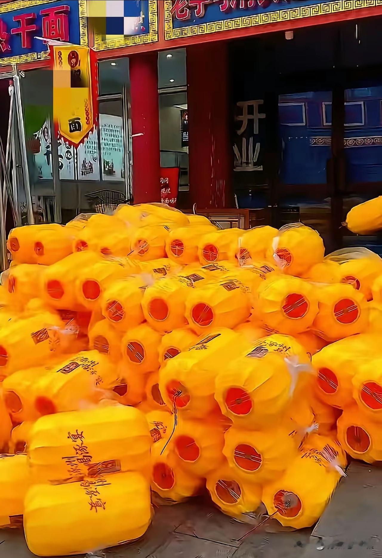 再说说这件事中不可思议的地方

众所周知，中国的春节，看清楚，不是清明节，都是悬