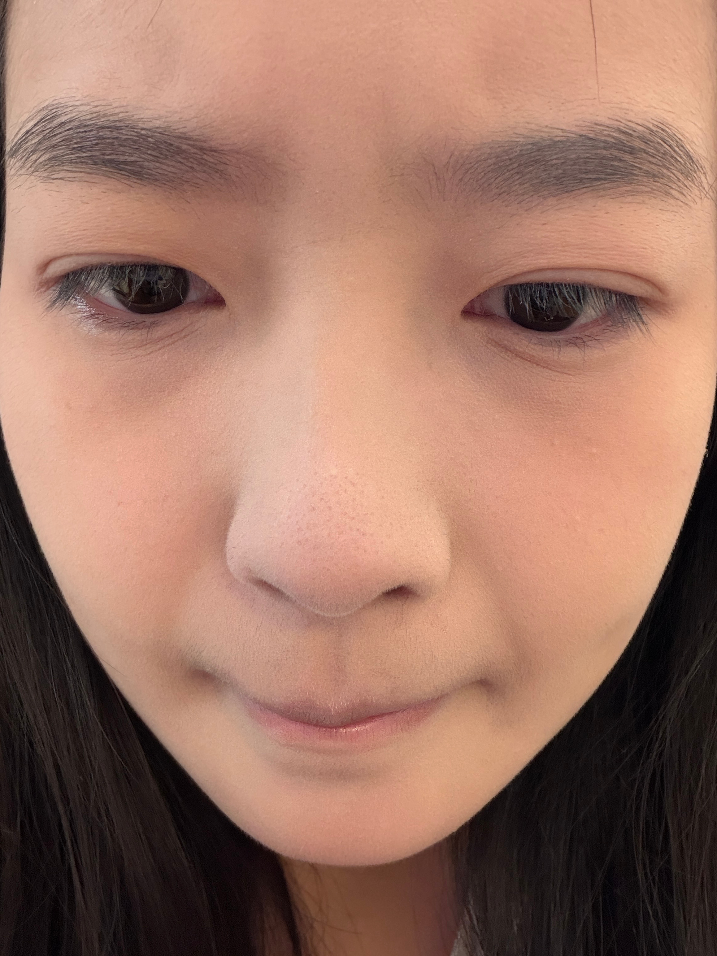 卡姿兰黑磁粉饼 你欠我的用什么还。我要去卸妆重画了