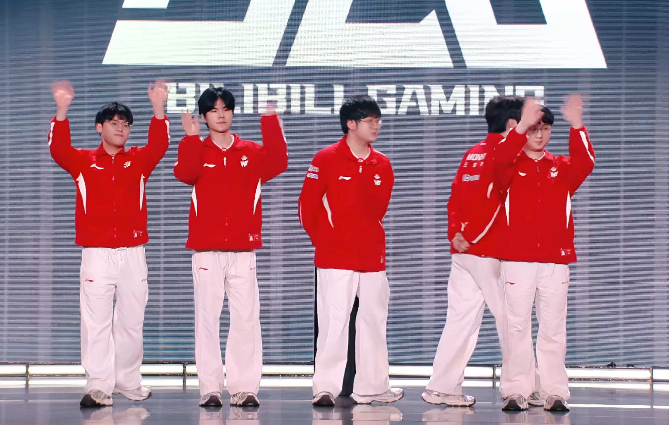 属于WE的一个足够传奇的赛段结束了👏WE对战BLGBLG战胜WE