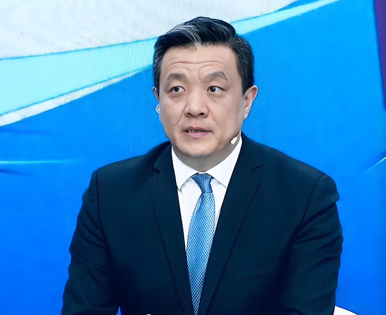 杨健：有裁判吹罚的把控，马刺和雷霆奔着抢七大战去的！
本赛季NBA西部决赛的对决