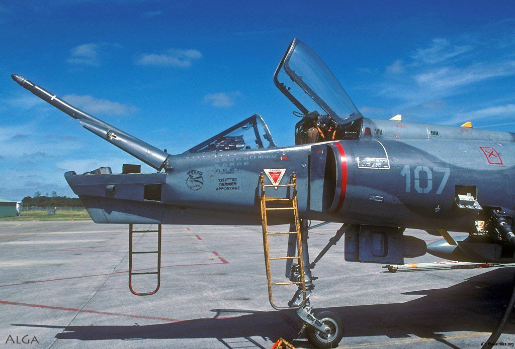 达索“军旗”IV（Dassault Etendard IV）地面维护造型 ​​​