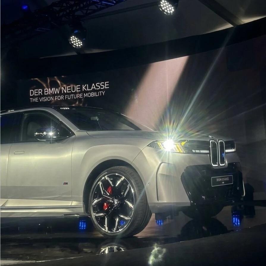 【全新宝马X5为什么不是新平台呢？】
全新一代宝马 X5（底盘代号 G65，20