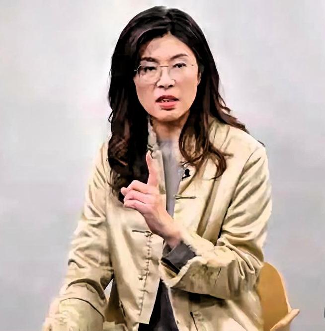 国民党终于硬气！郑丽文顶住抹红坚持访陆，绿营选举算盘彻底落空
 
随着岛内202