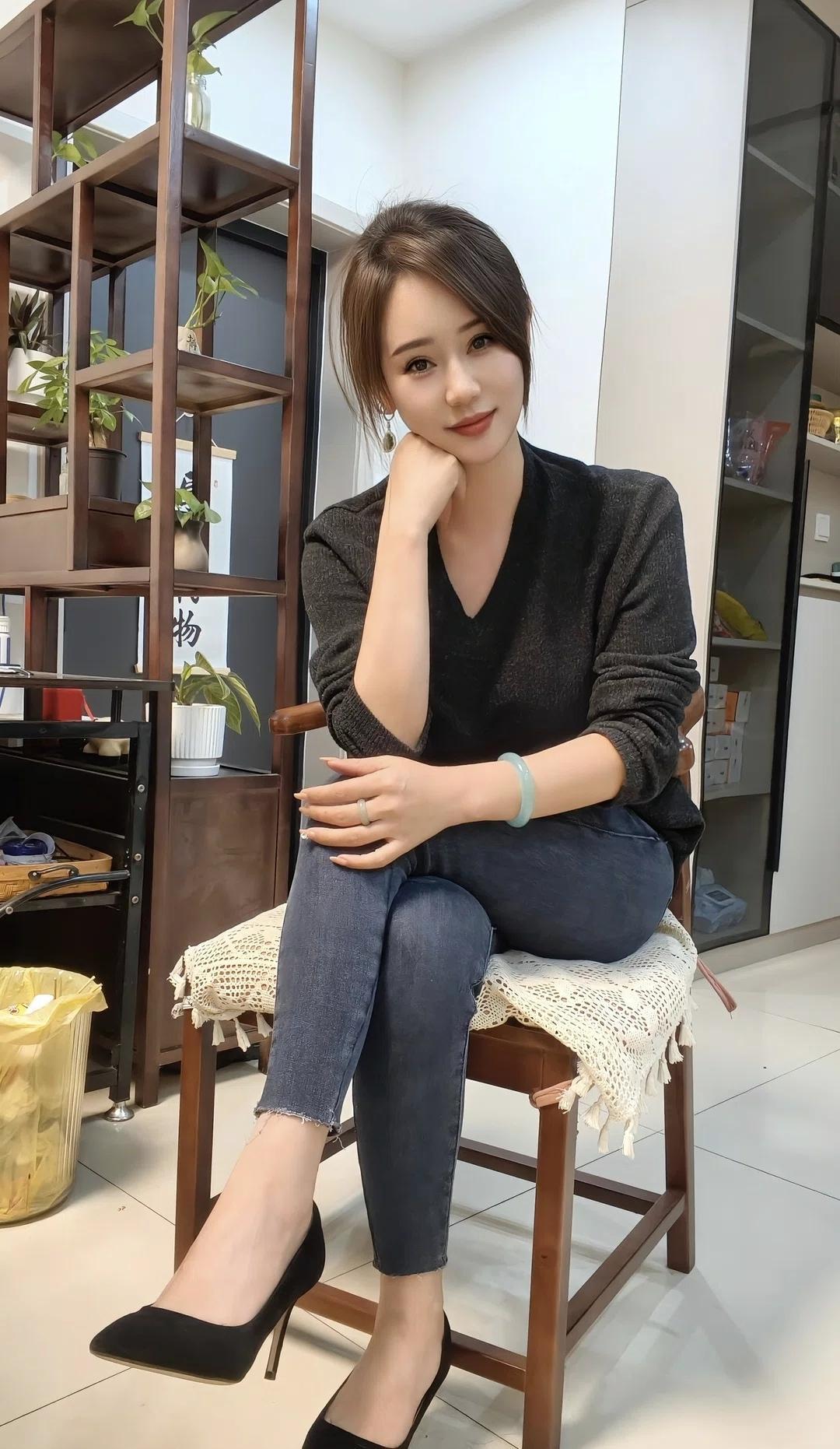 优雅气质穿搭，简约时尚，黑白配尽显魅力！💃🏻👗👠