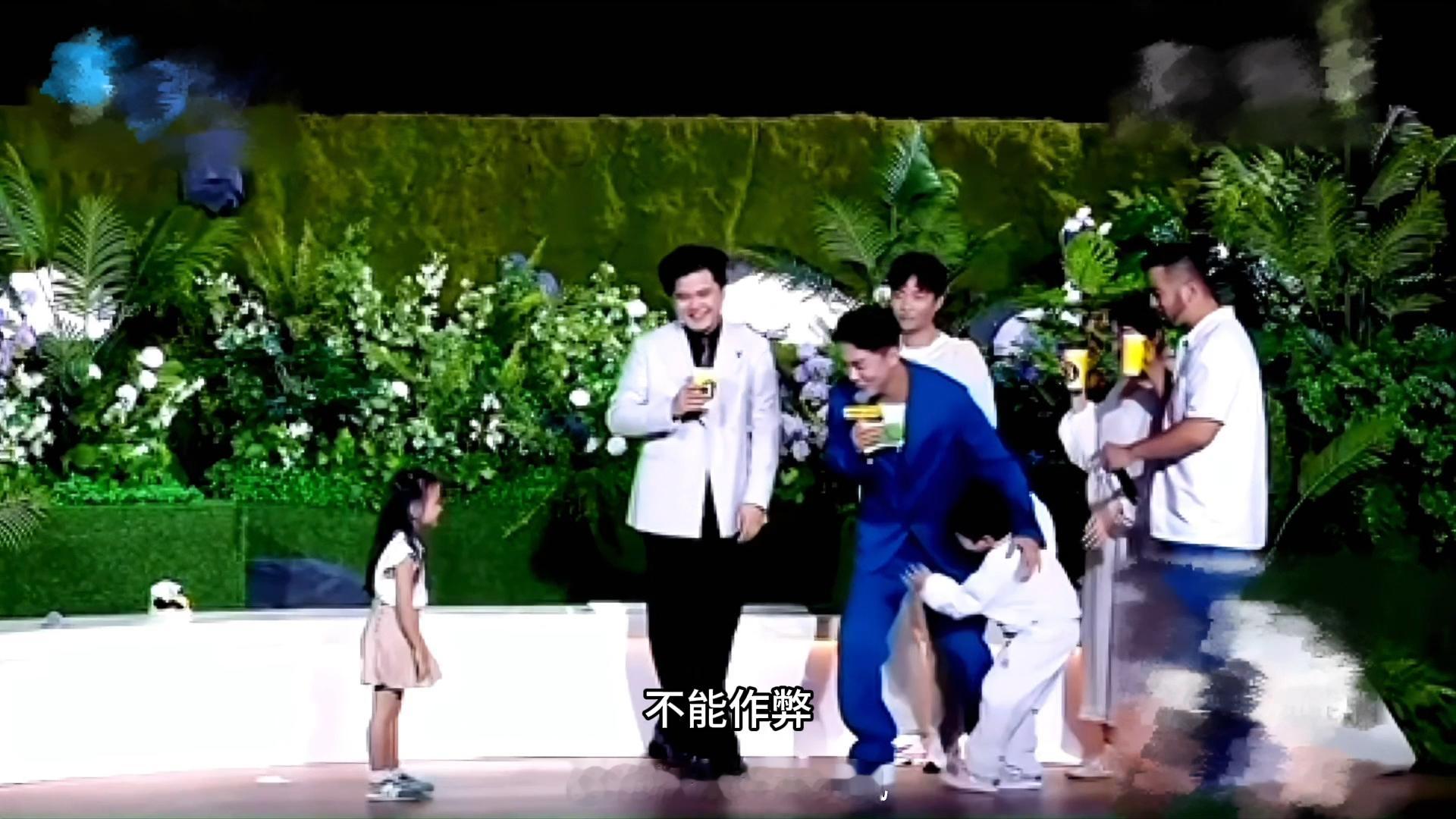 #马立奥的亿些好胜心##马立奥被马君妍强制开机#马立奥的知识储备真是惊人，昨晚直