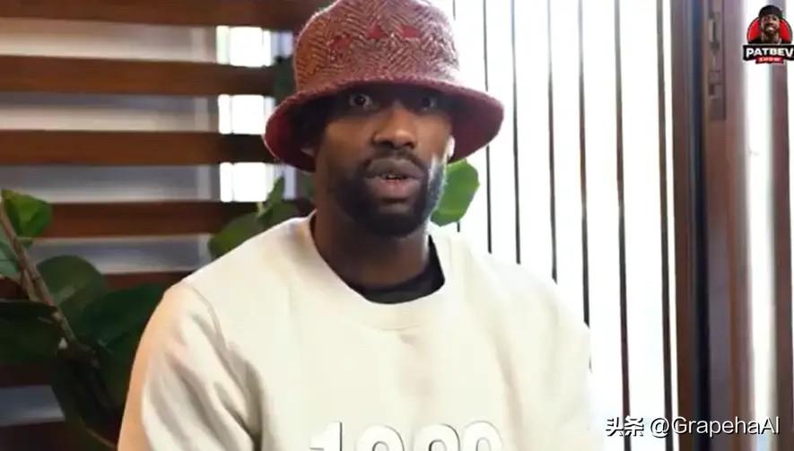 贝弗利在节目中回应此前韦德的观点：

“他说‘如果你没我强，就没资格评论我’，这