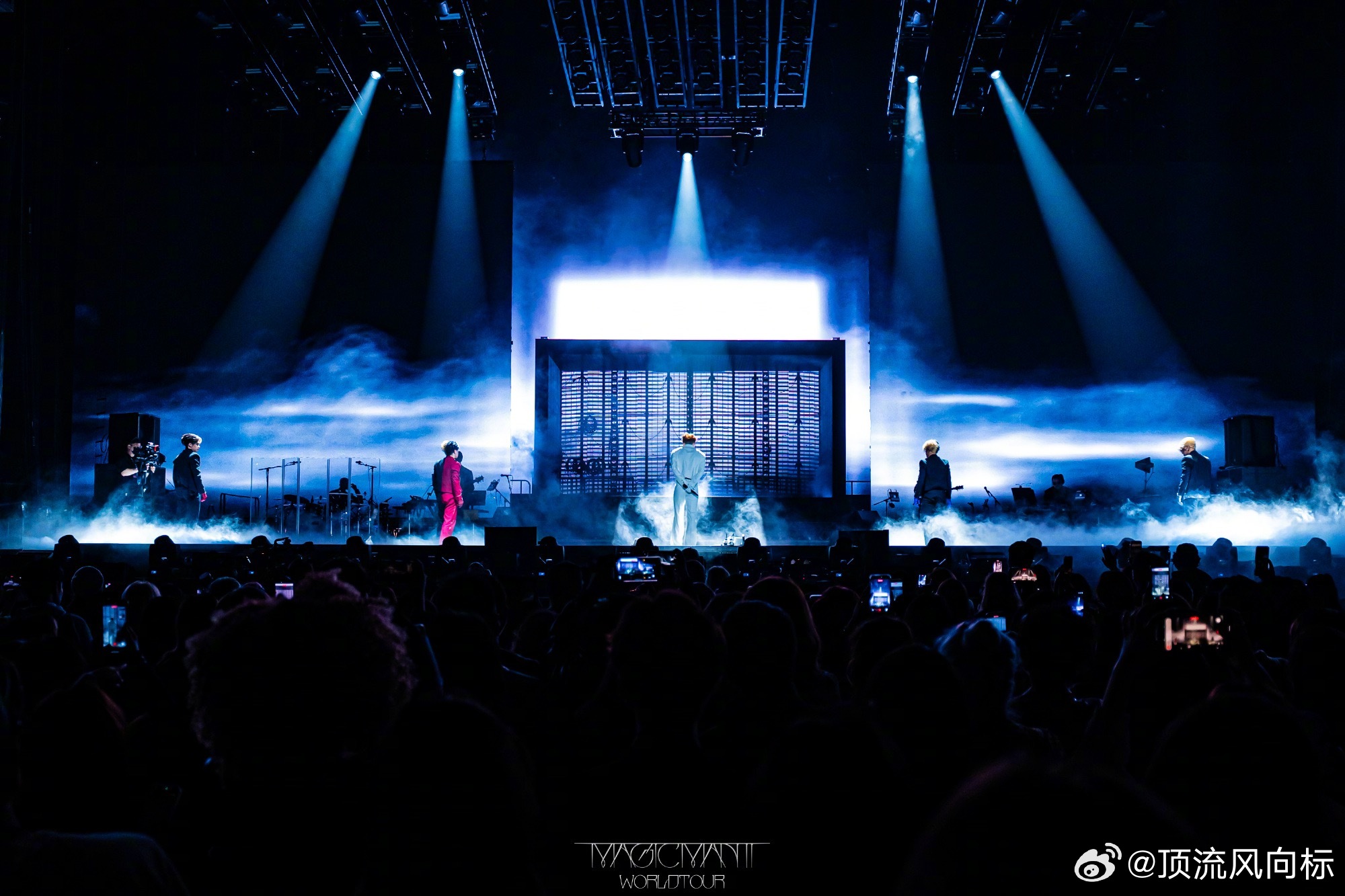 王嘉尔温哥华今晚最严厉的daddy MAGICMAN 2世界巡演温哥华站人气爆棚