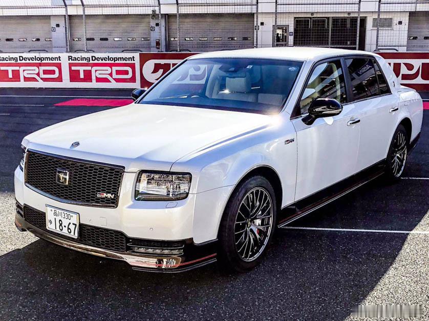 现在想来，如今这个世纪GRMN其实是有历史渊源的……早在60年代丰田世纪的初代初