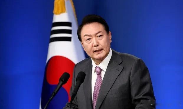  中韩互召大使，都是在表达不满。尹锡悦政府上台后把文在寅政府时期缓和的中韩关系再
