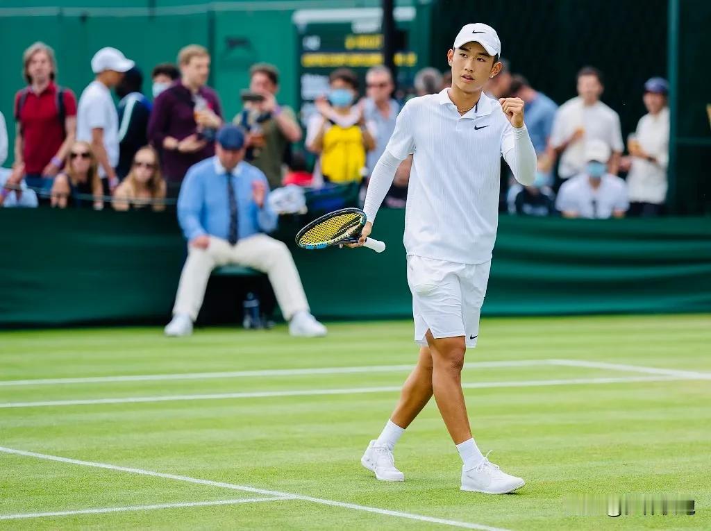 商竣程三连胜，从ATP250伊斯特本站两轮资格赛胜出后又通过男单正赛首轮关，他以