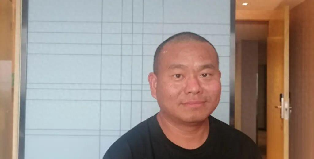 广西有个39岁的商人叫秦剑平，5月底去广东出差，完事了想着顺路去海南海口玩一趟。