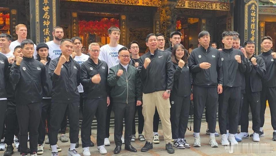 中国台北男篮 中国台北男篮赴庆安宫祈福，盼妈祖庇佑再创佳绩。2月24日，据中国台