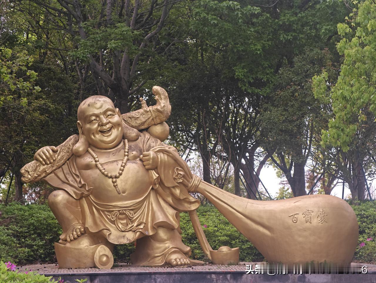 今年春天最想实现的心愿愿家人平安，二愿身体康健，三愿笑容常常挂在脸。