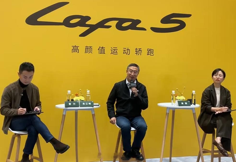 【零跑明年凭啥能卖100万台车 朱江明：A/B/C/D/T03全面发力】2025