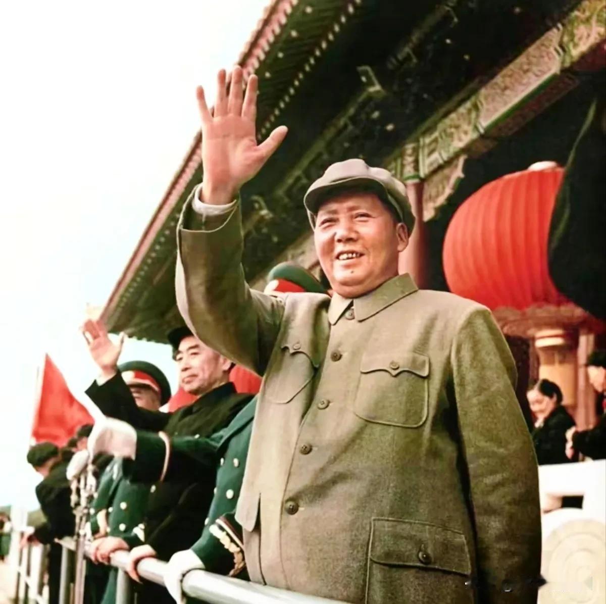 他是民族脊梁中华魂，
他恩泽天下东方红！
他千古一人，万代敬仰！！[祈祷]
他在