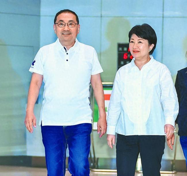 2028蓝营四大热门终极角力！韩国瑜人气封神却藏小心思，侯友宜翻盘点渺茫，看似定