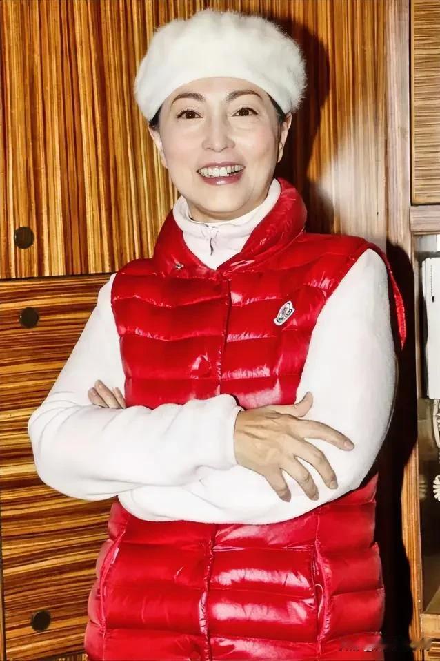岳琼丹说，我特别不喜欢和别人争，有一次我和一个演员拍戏，她就觉得我好像比她的戏有