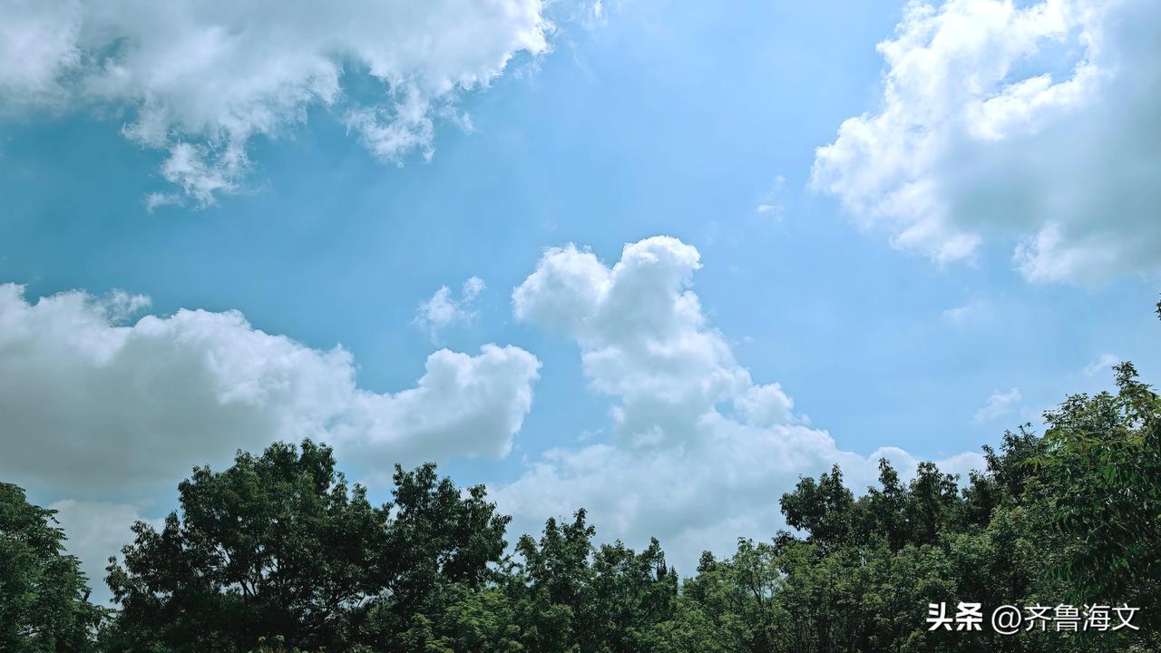 分享一张相册里随手拍的天空