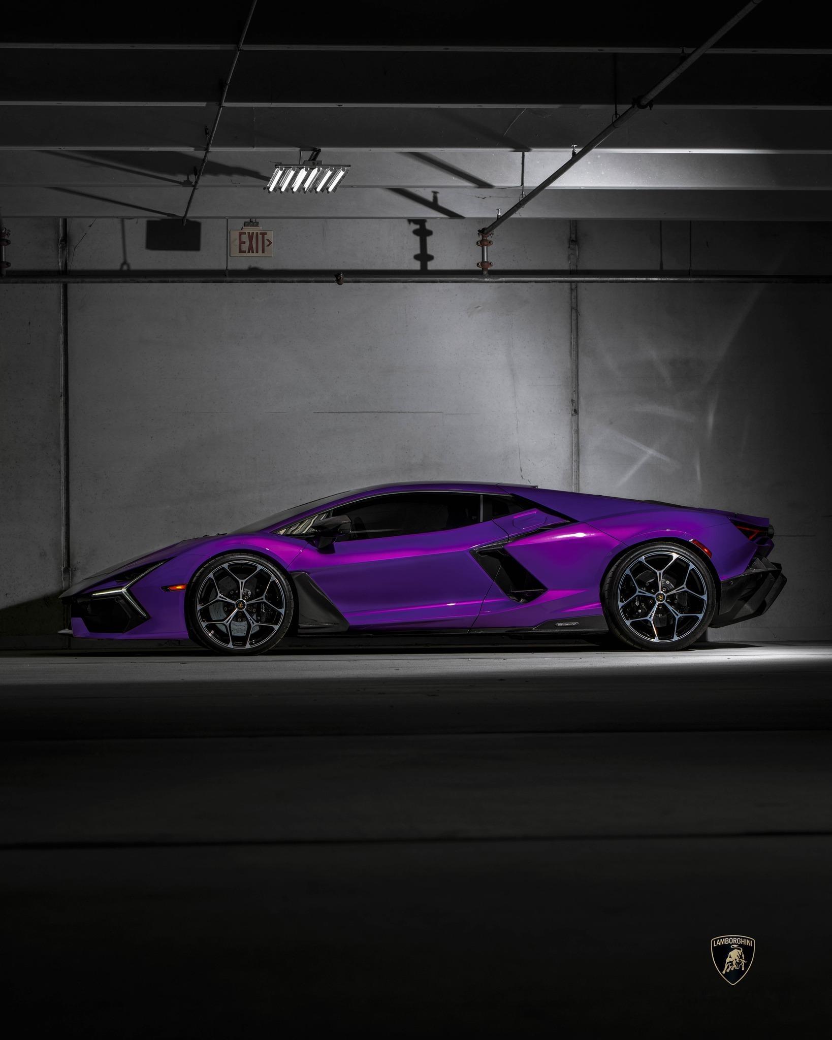 Lamborghini Revuelto兰博基尼兰博基尼revuelto 攒钱买