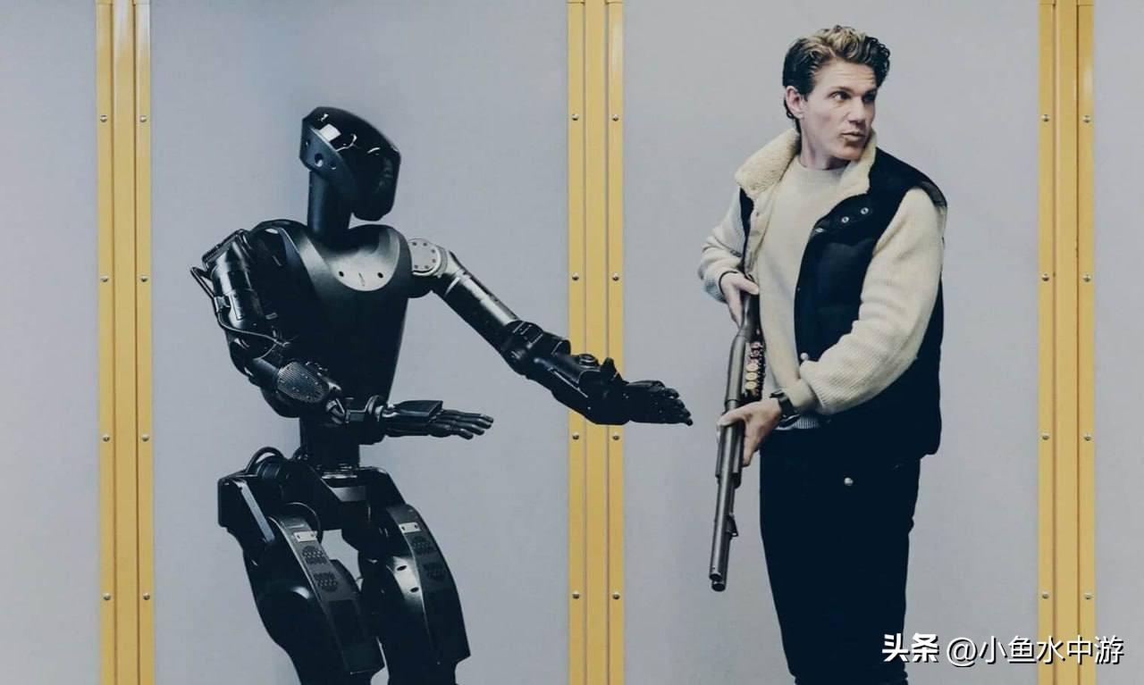 乌克兰在前线测试人形机器人“幻影MK-1”
 
乌克兰已成为全球新型军事技术的重