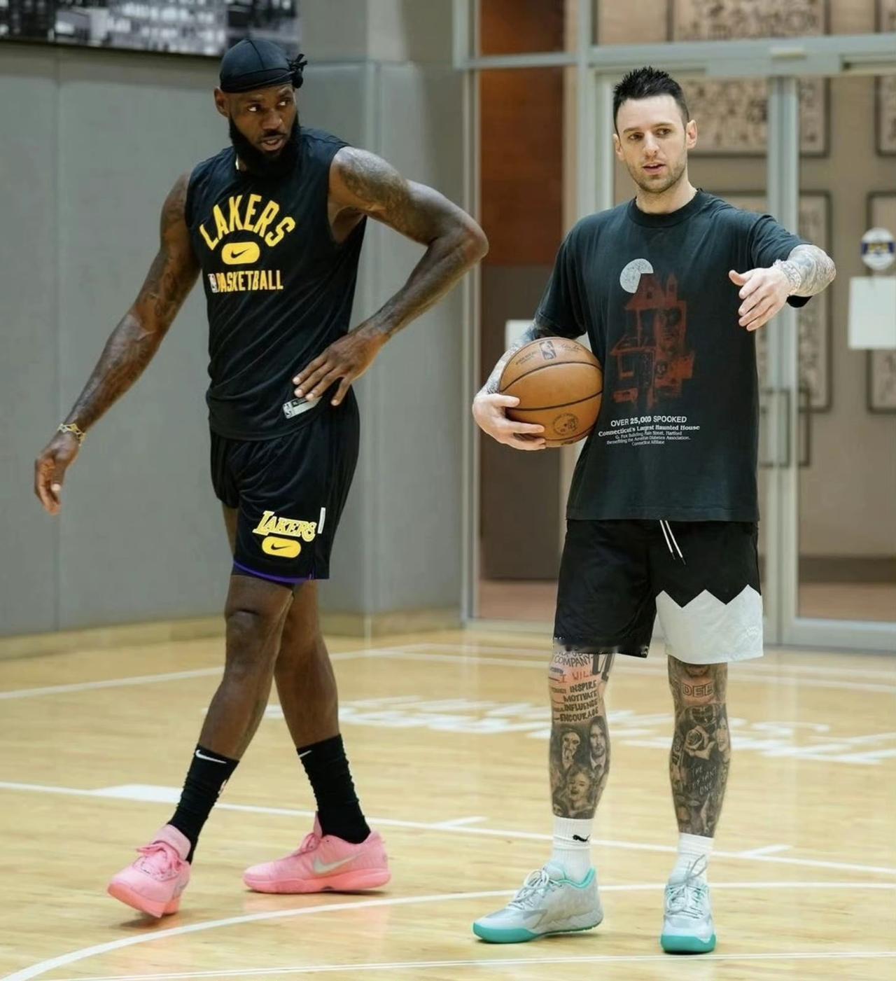现役训练最好的三名球员，每一个都是模范中的模范。

对于NBA高水平篮球运动员来