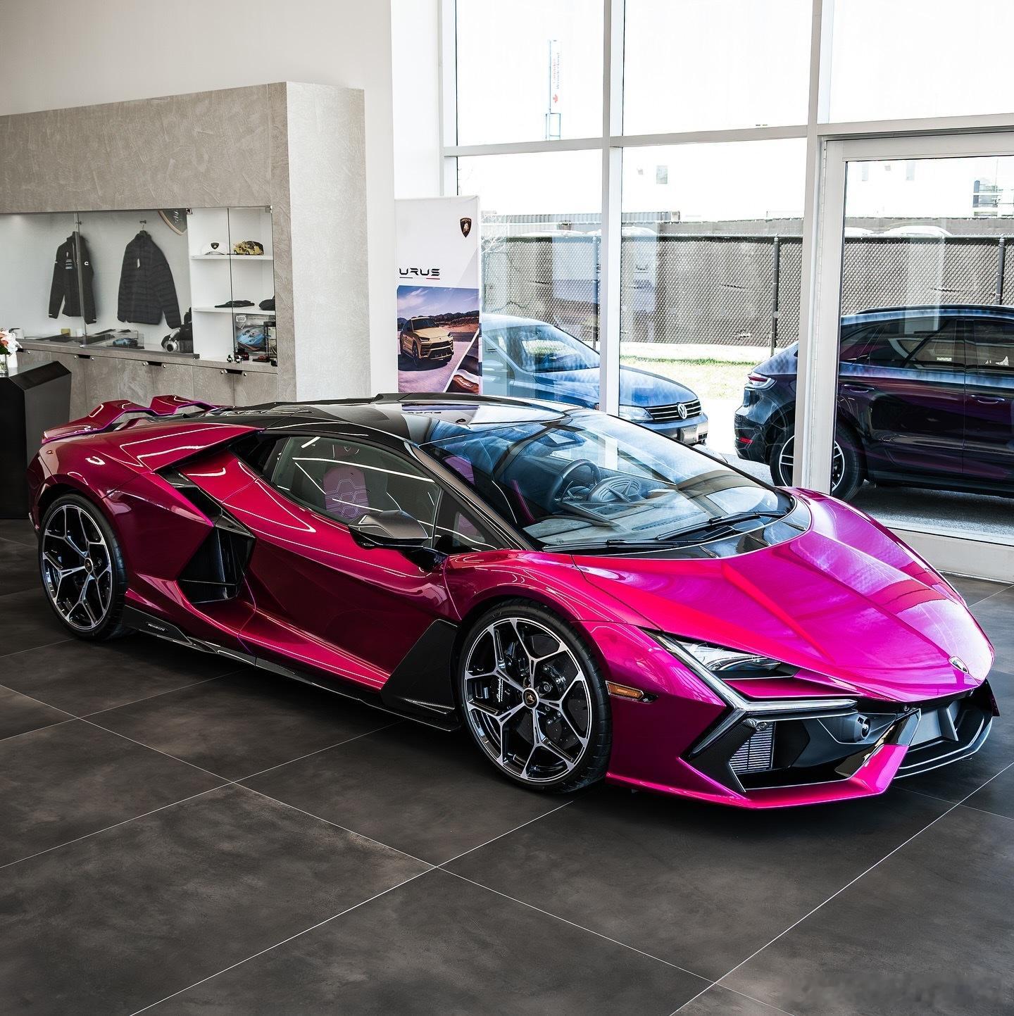 The Lamborghini Revuelto.我最喜欢的颜色之一！Color