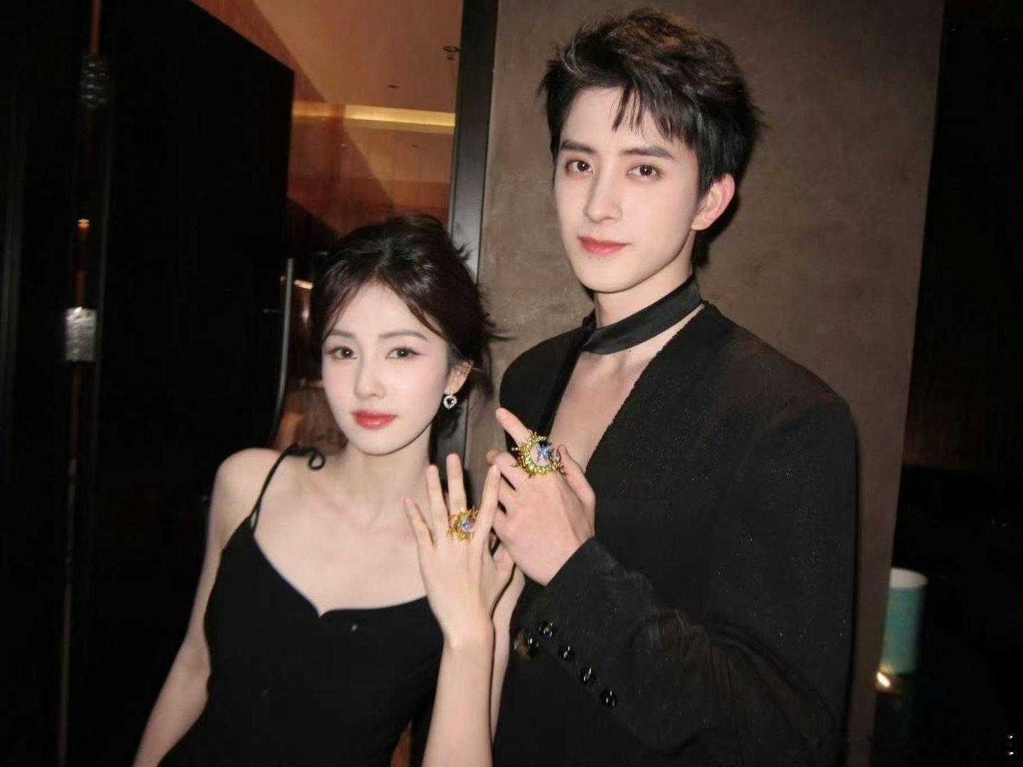 白鹿你被捕了 剧里剧外他俩都是不同的风味，能磕到的真的很有品 