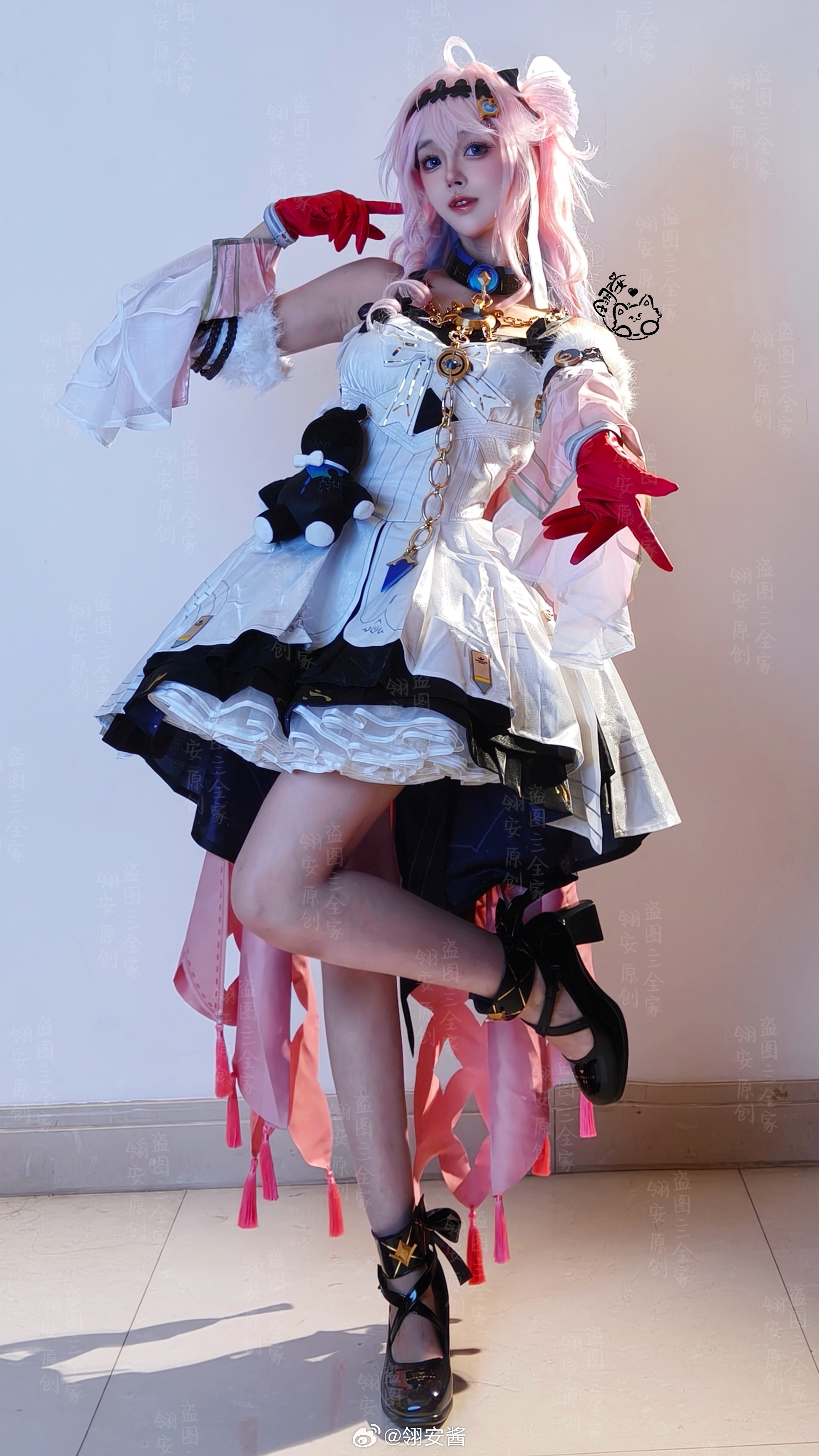 鸣潮鸣潮微博cosplay大赏二次元cos大赏 娅娅不吃压力！ 