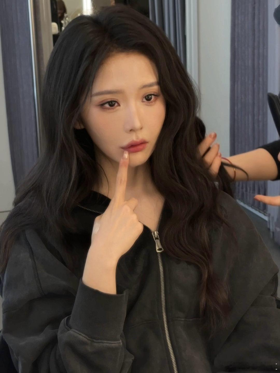 王艺瑾你对你的脸做了什么 颜值稳如泰山，这就是王艺瑾的实力！ 