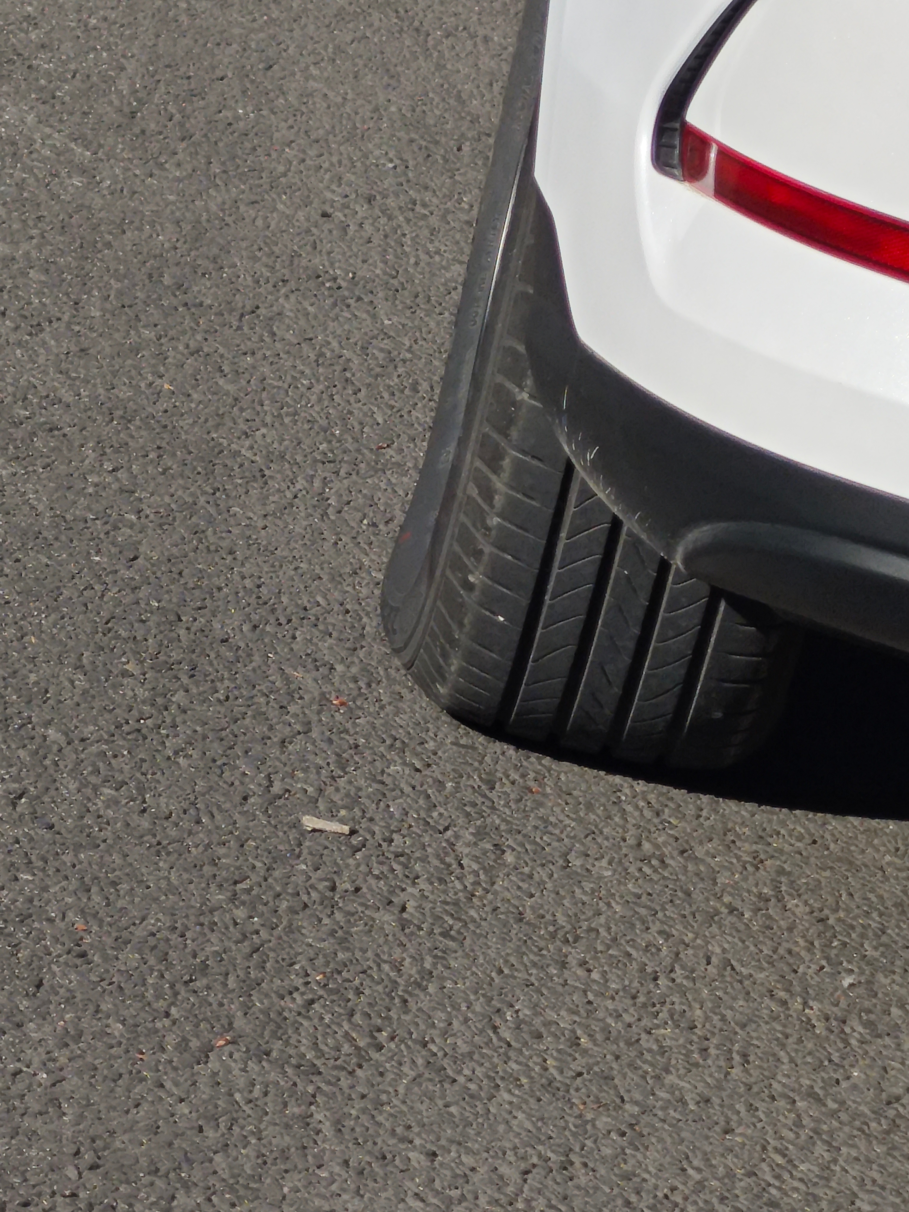 当你的磁场到某种地步，你的周围就会出问题，坐着滴滴呢，突然感觉框框的声音，司机一