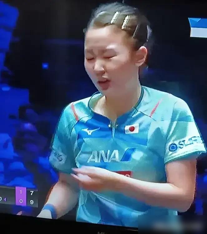 张本美和终于被打回了原形。一个放弃了中国国籍，又加入了日本籍的乒坛二流选手，竟然