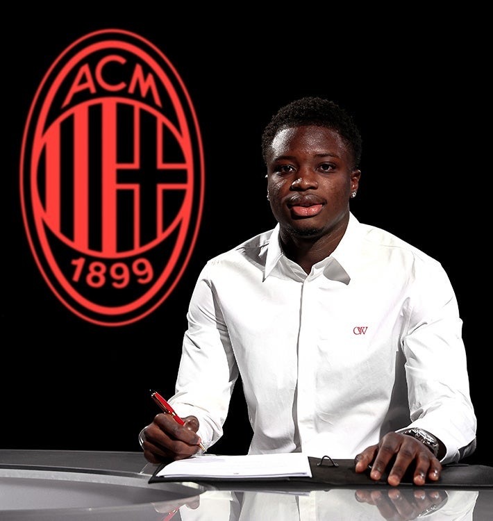 【官宣】 🔴⚫️阿尔法乔·西塞🇮🇹正式加盟，该球员将继续外租至意乙 卡坦萨