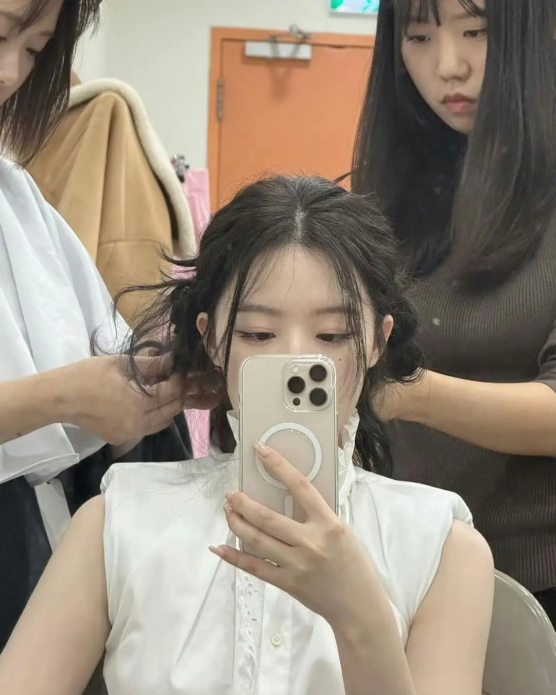 250211 舒华个人IG更新  Life 📸  背景音乐：《淡蓝色...