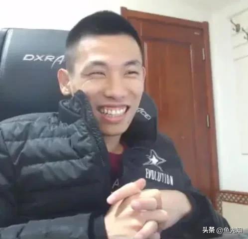 抖音第一游戏主播旭旭宝宝到底有多胆小？旭旭宝宝助理大斌子在直播中说，旭旭宝宝不仅