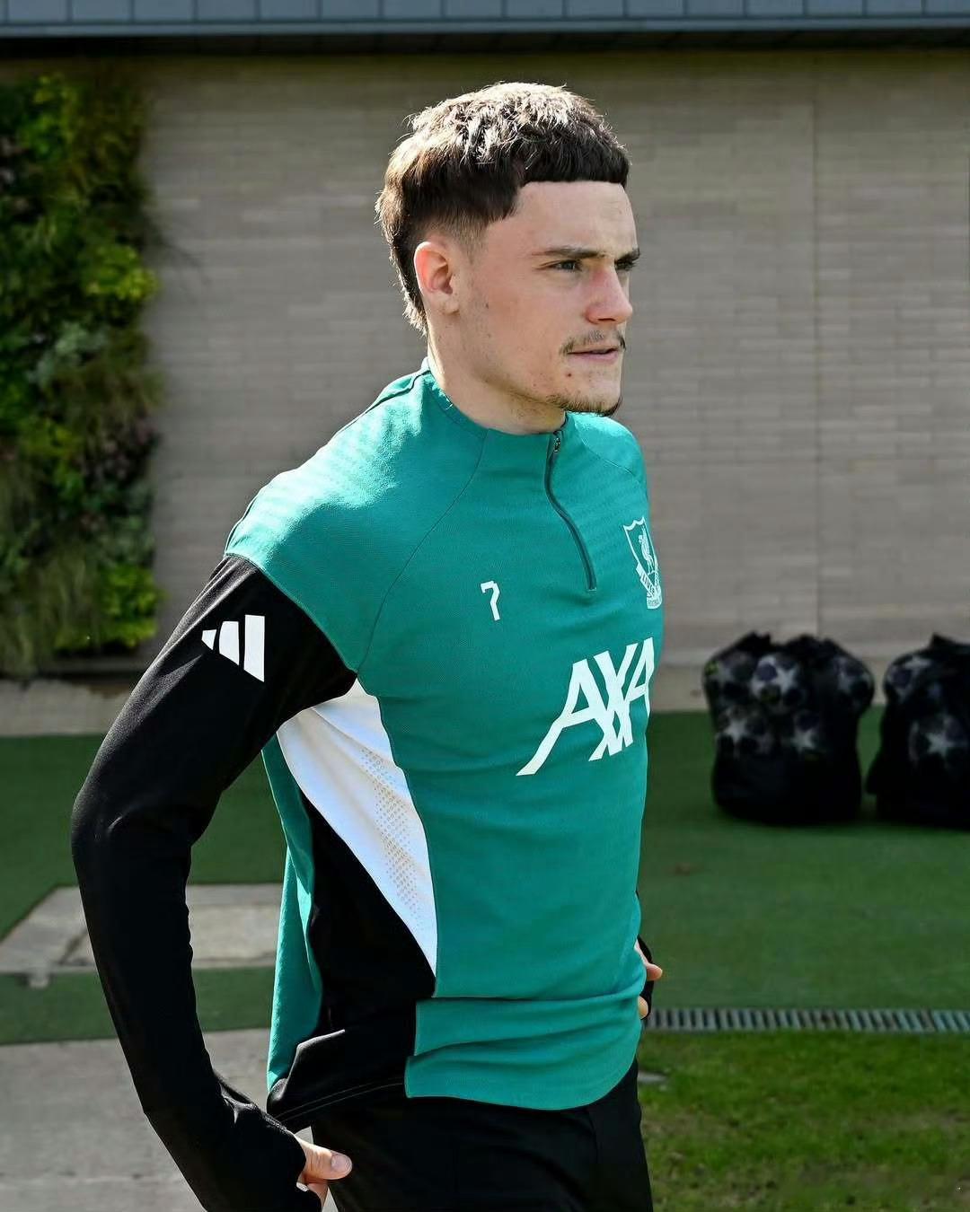 利物浦vs巴黎圣日耳曼欧冠：决战安菲尔德，巴黎与利物浦在阵痛与变革中狭路相逢决战