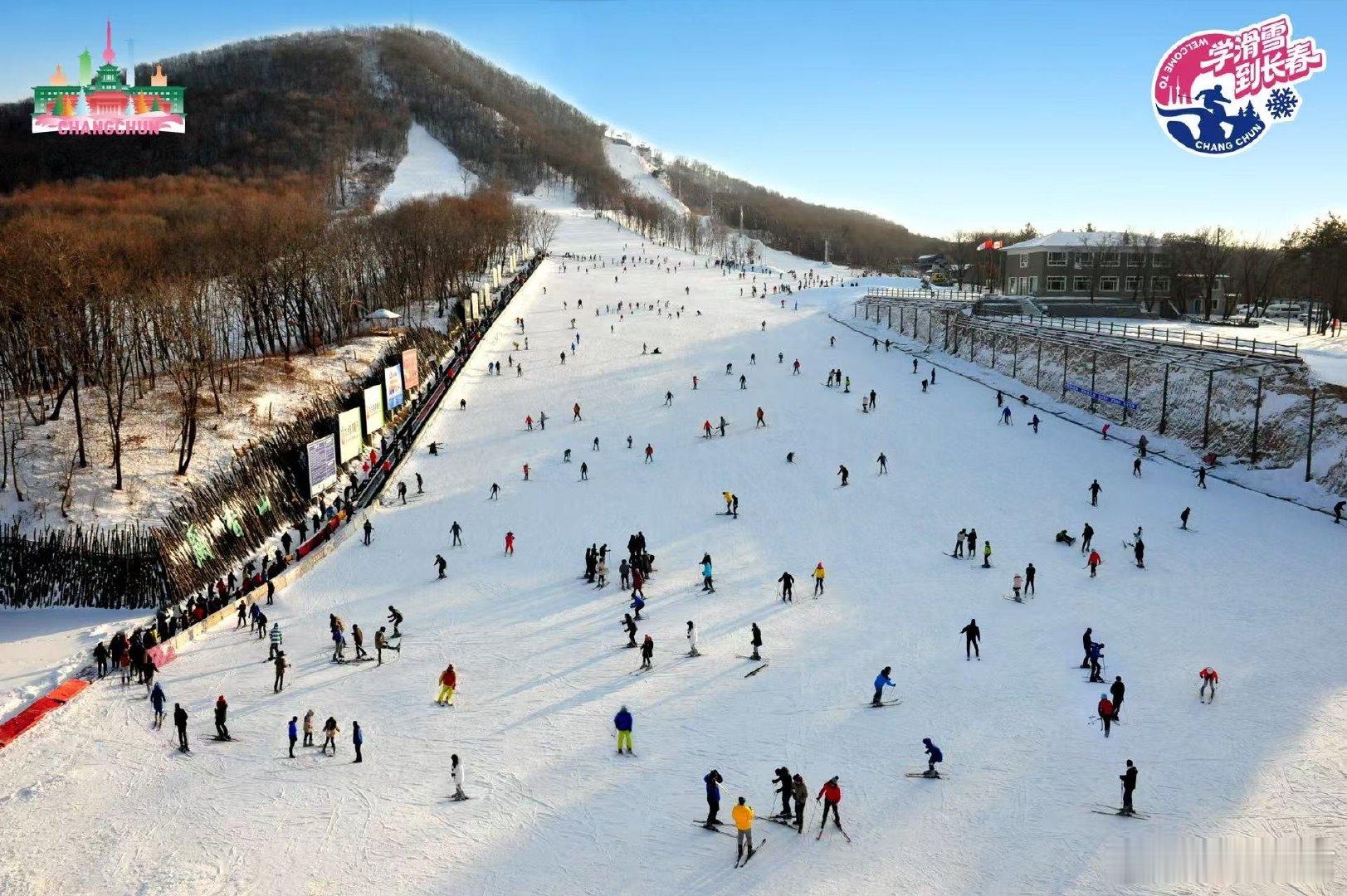 学滑雪 到长春学滑雪当然要来长春了解锁滑雪技能的最佳目的地！长春专业滑雪场集结，