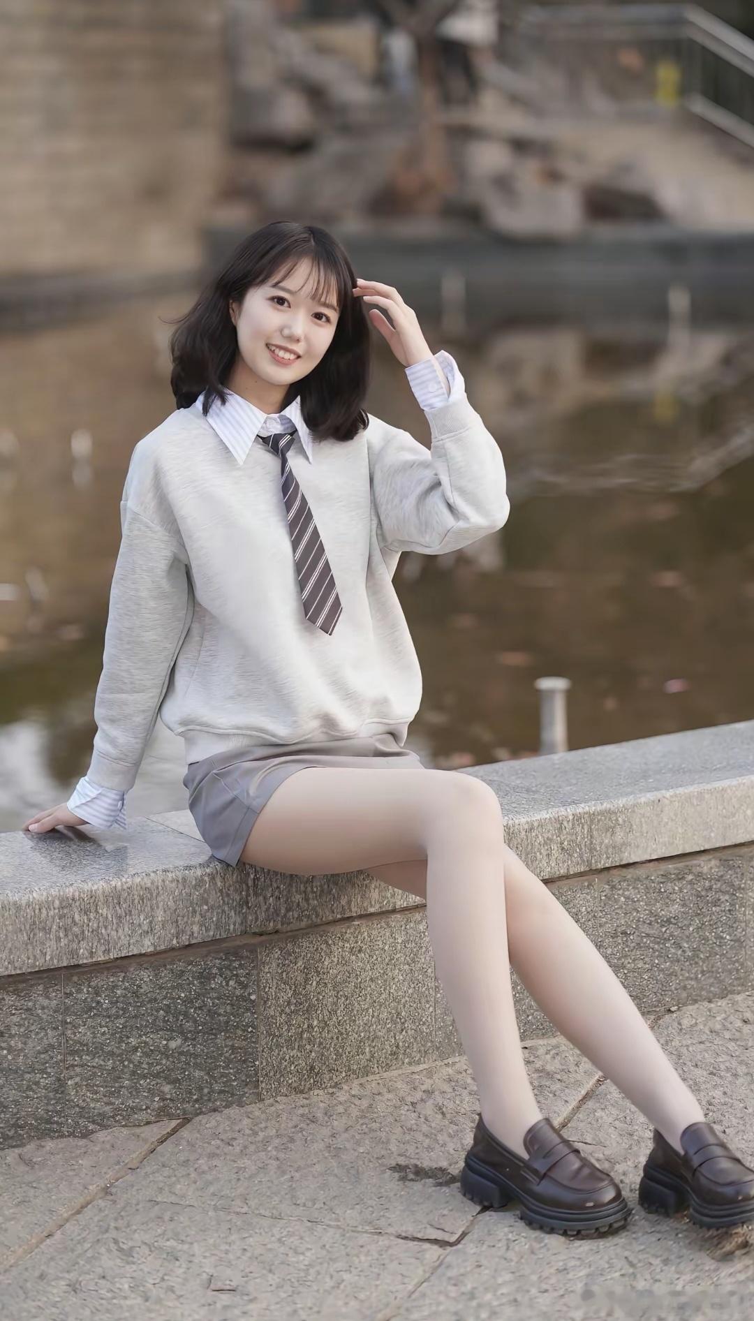 jk私影[超话] 冬季JK分享美女精彩人像[超话] ​​​