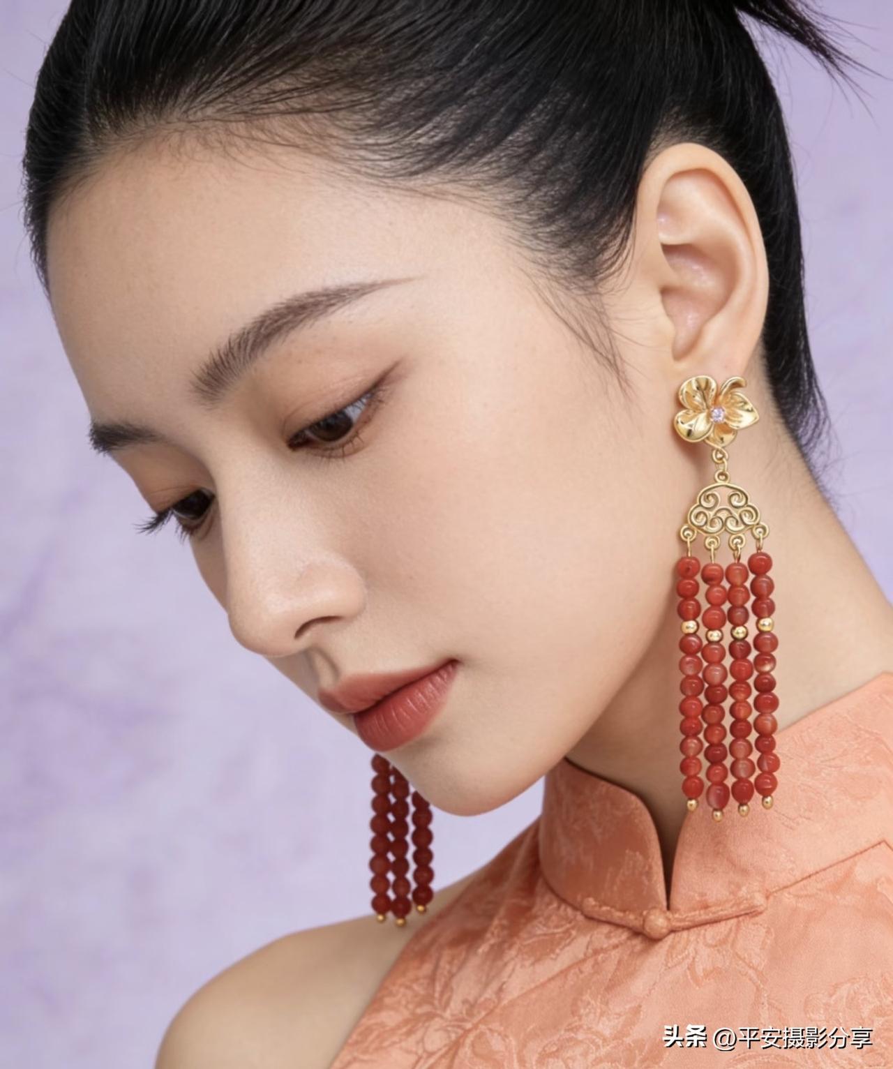 南红 黄金 流苏耳环 配饰技巧女人化妆漂亮吗 年轻女孩都化浓妆吗 什么样的人，堪