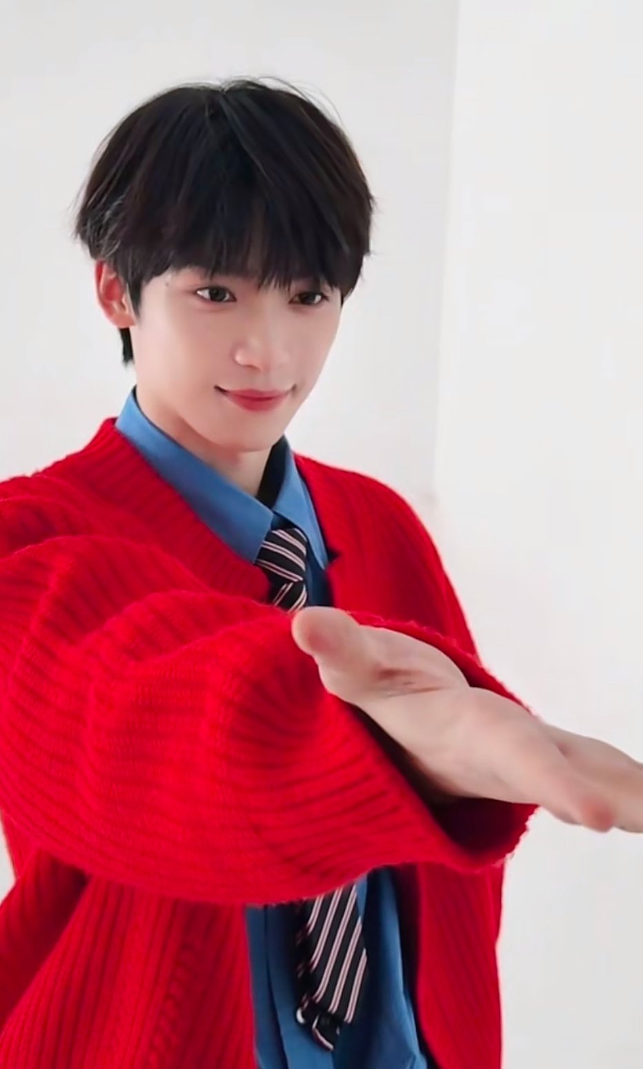 过年要红包不好意思就把这个做成人形立牌 