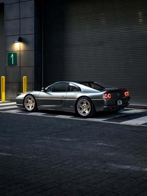 ClassicCarsFerrariF355