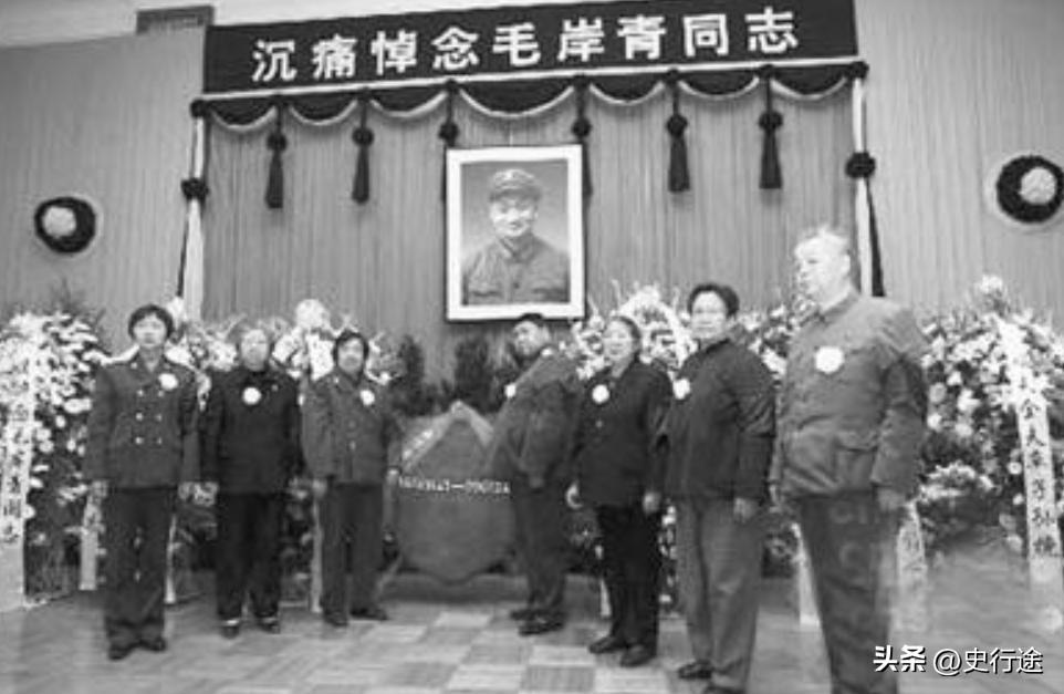 2007年3月，毛岸青因为心脏病发作于北京301医院逝世。去世前，毛岸青给儿子毛