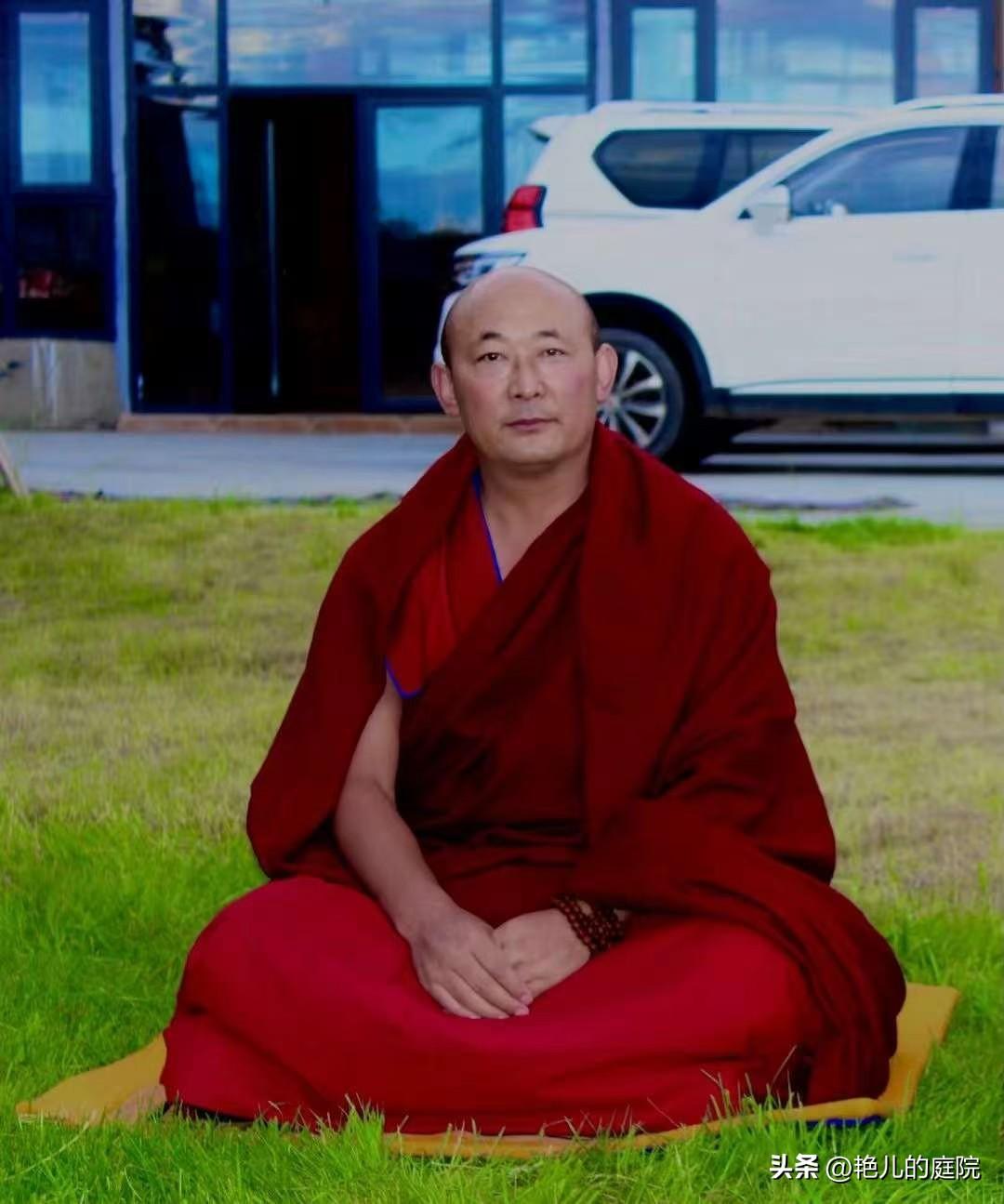 我昨天听说了一件惨事，小区内一户人家的儿子在前一段时间，驾车躲避行人，结果刹车点
