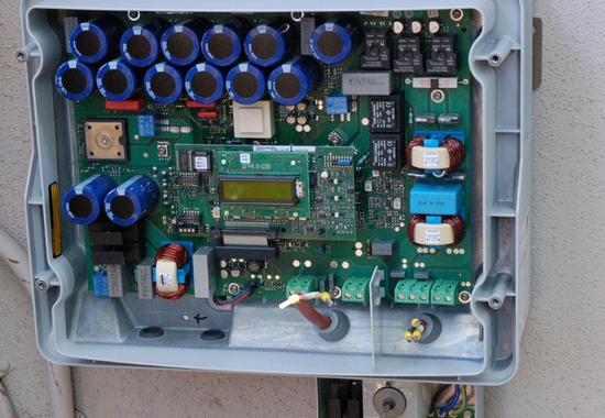 美国能源部最新报告显示，经检查约三十台中国制造逆变器，未发现任何故意植入恶意通信