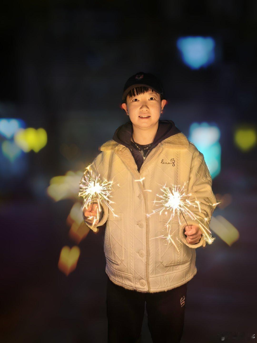 孙颖莎[超话]  2025感恩往昔岁月的磨砺，让你变得更加坚韧，愿你带着这份力量