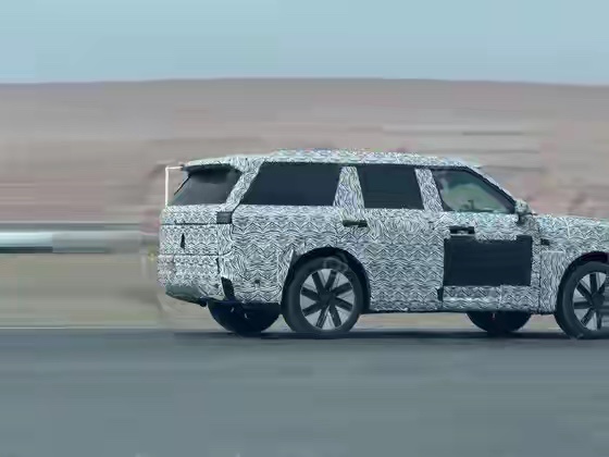 福特全新SUV CX810谍照来了！伪装裹得严严实实，但大体外形能看明白，一台大