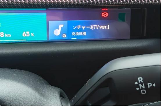 哈曼卡顿的音响效果确实还行，尤其是最近搞到了一批无损音音乐，真的非常细腻。那种清