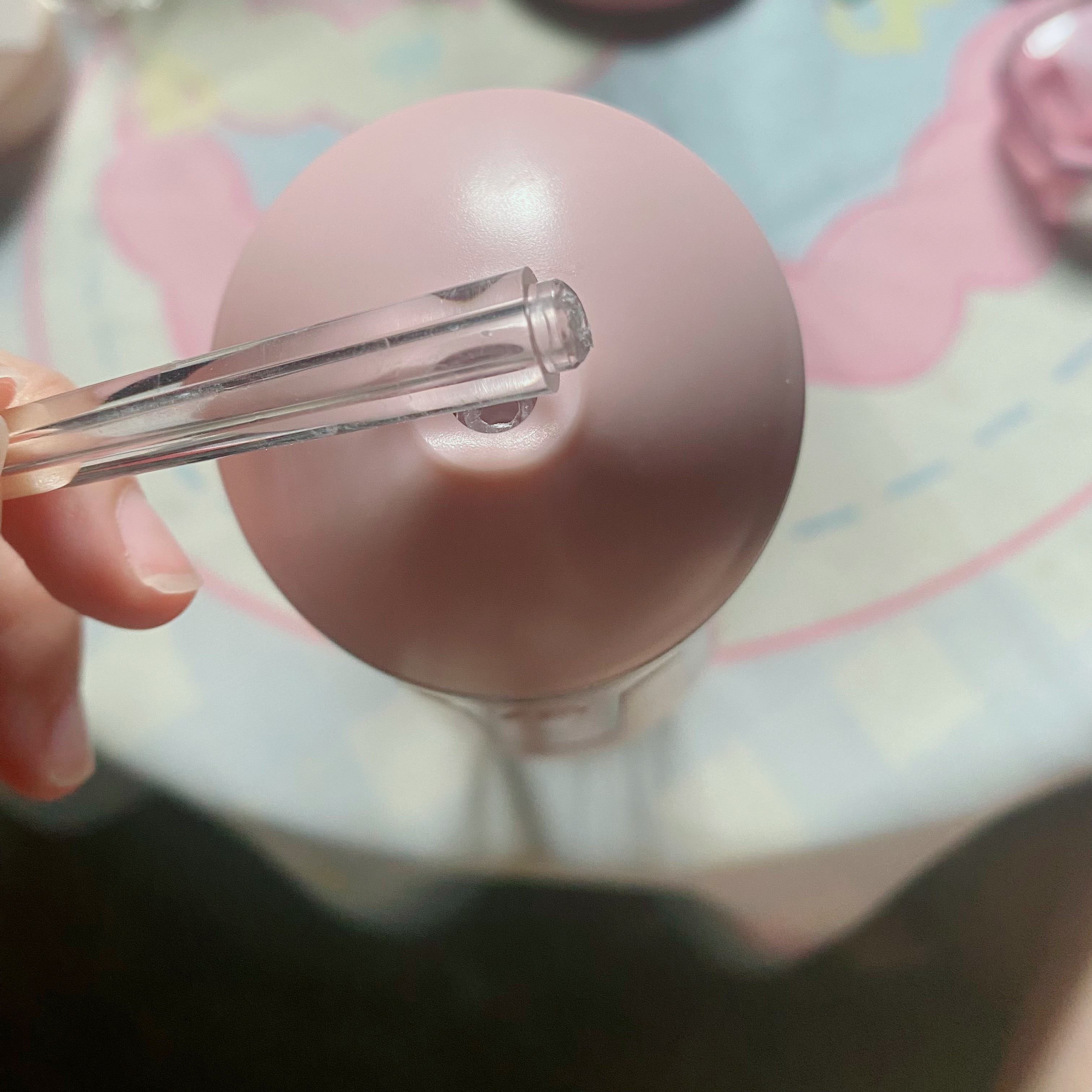 坏猫把我的冲牙器摔了，冲头断在里面了，其他没坏，咋整，怎么把里头那半截扣出来