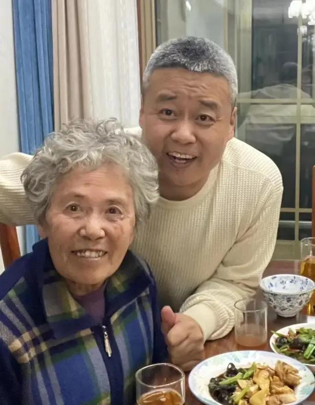 2015年，山东46岁男子投资失败，妻子却在他负债4600万后，带着孩子离开。哪